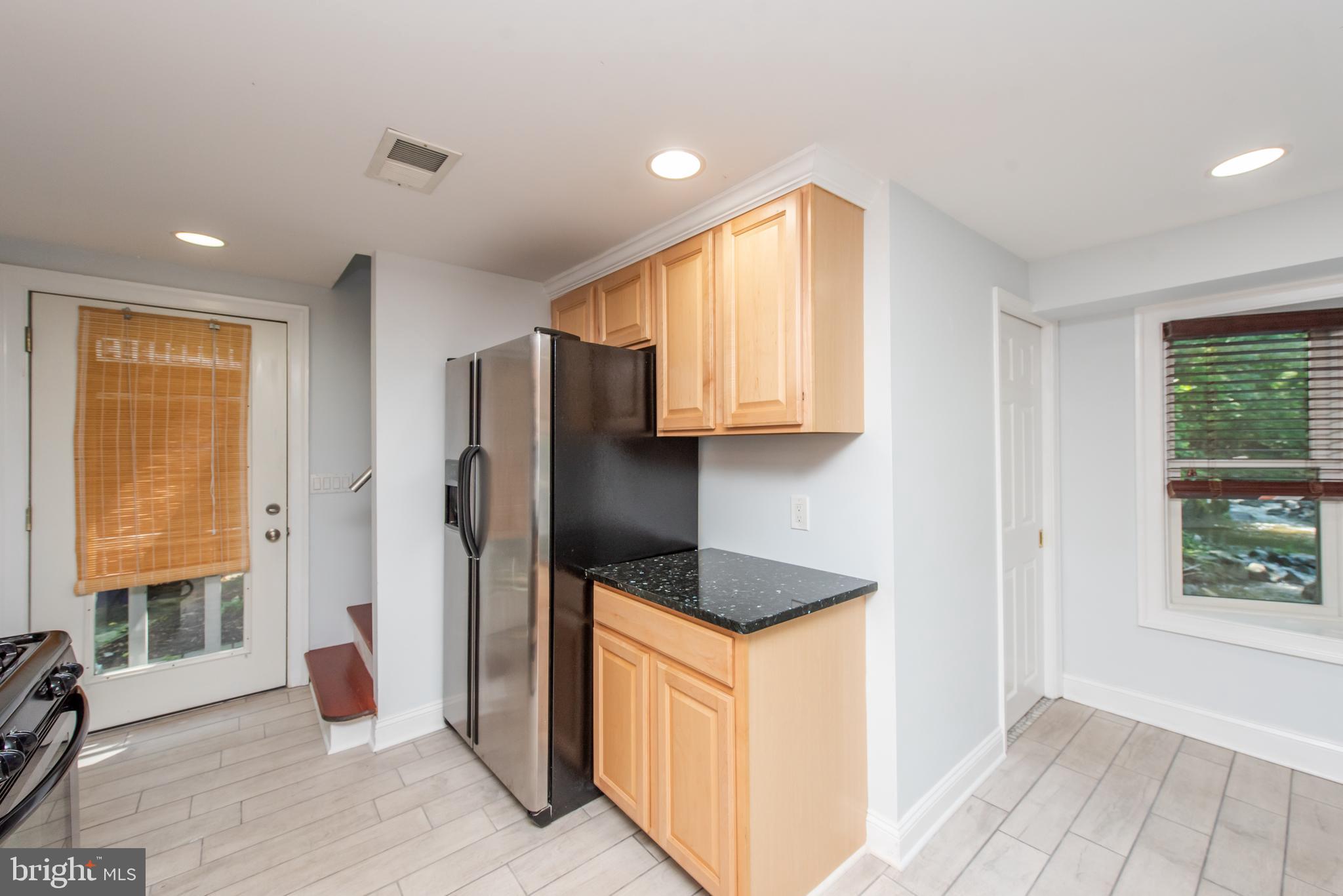 8659 Frederick Road Ellicott City, MD 21043 - Photo 6 of 19 Kitchen