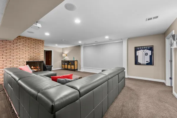 $1,180,000 | 7201 Bingham Road, Bloomfield Hills, MI 48301