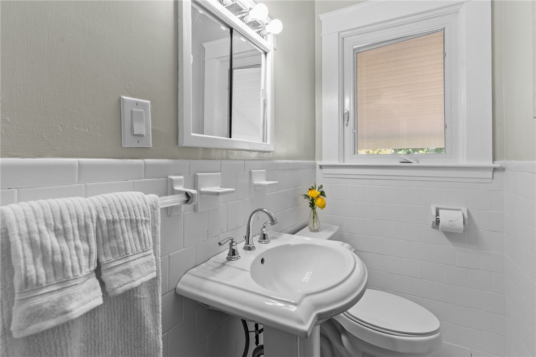 34 Wharf Road Warwick, RI 02889 - Photo 14 of 21 Gallery Image 14