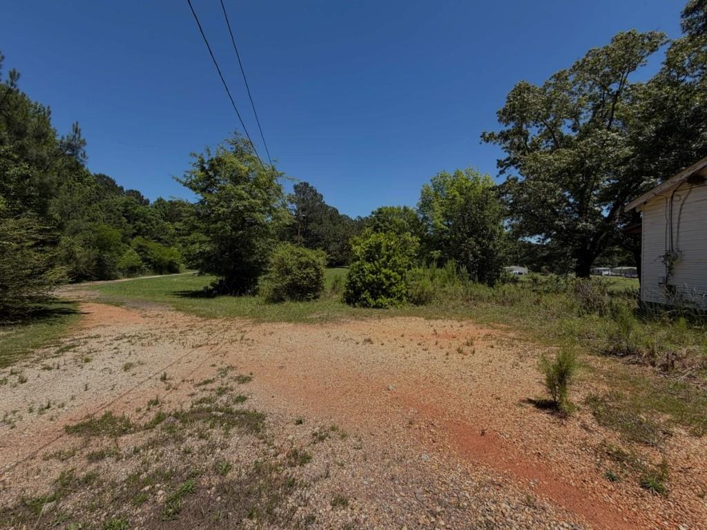 796 Shoemaker Road West Point, GA 31833 - Photo 8 of 16