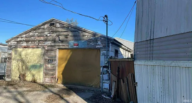 $129,999 | 1209 West Walnut Street, Brownstown, IN 47220