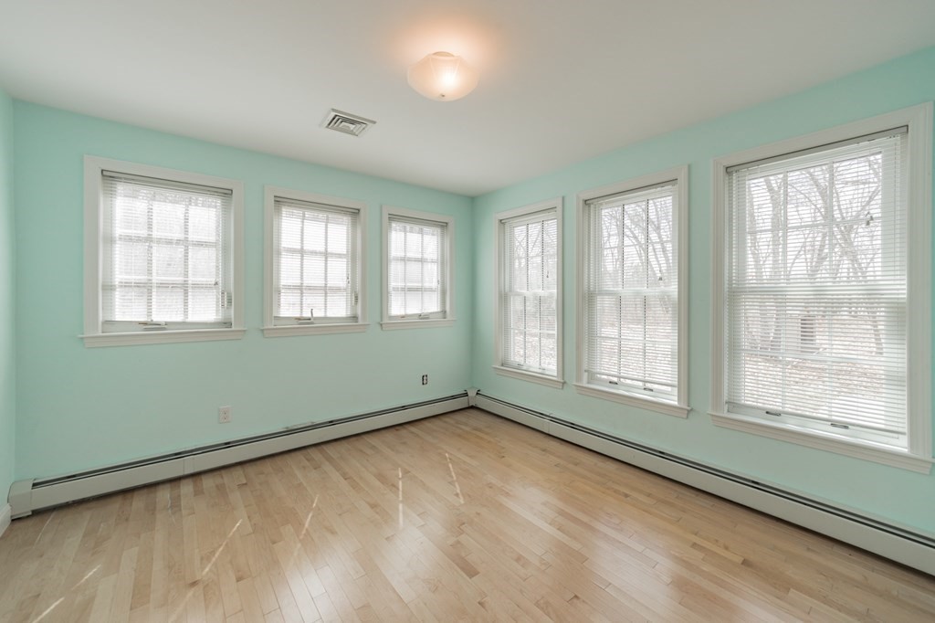 16 Austin Road Billerica, MA 01821 - Photo 16 of 29