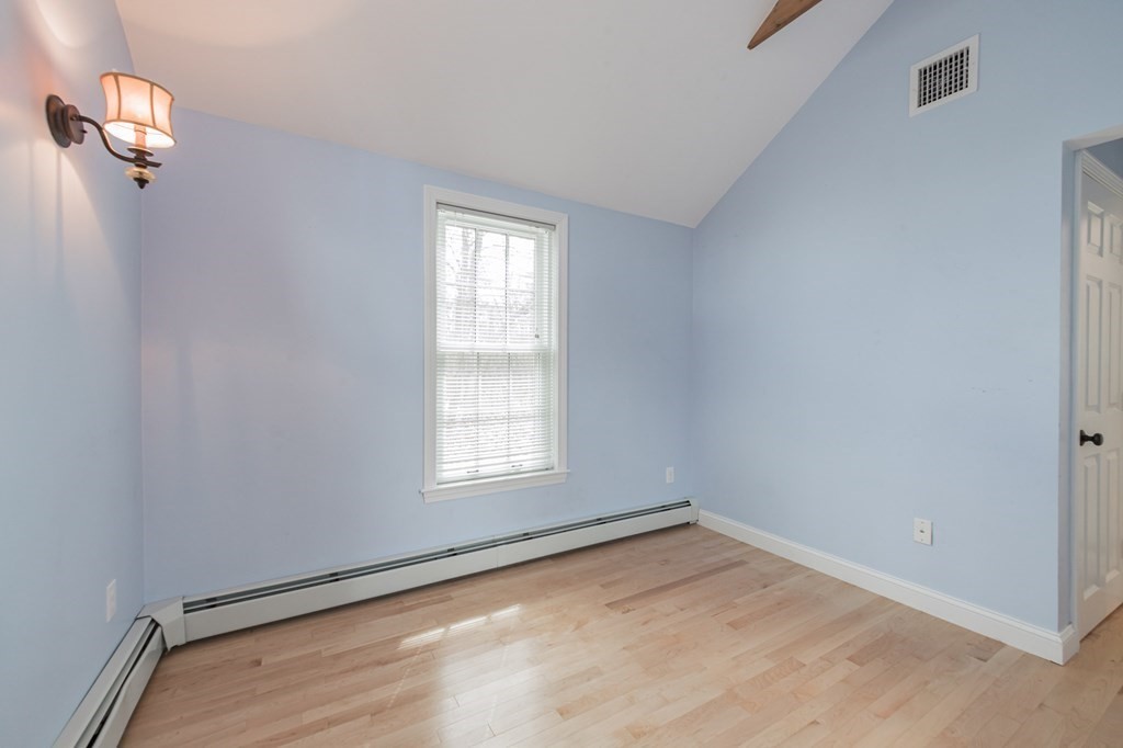 16 Austin Road Billerica, MA 01821 - Photo 22 of 29