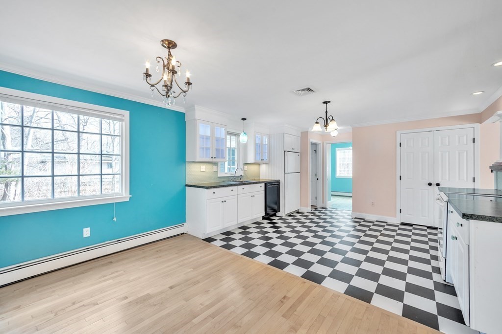 16 Austin Road Billerica, MA 01821 - Photo 5 of 29