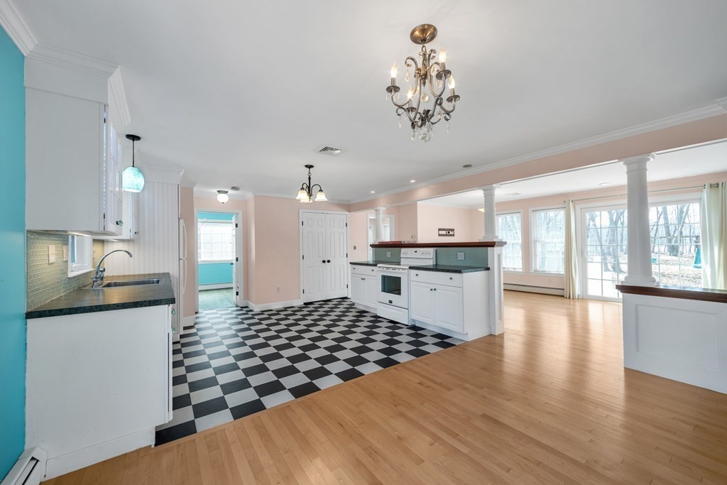 16 Austin Road Billerica, MA 01821 - Photo 6 of 29