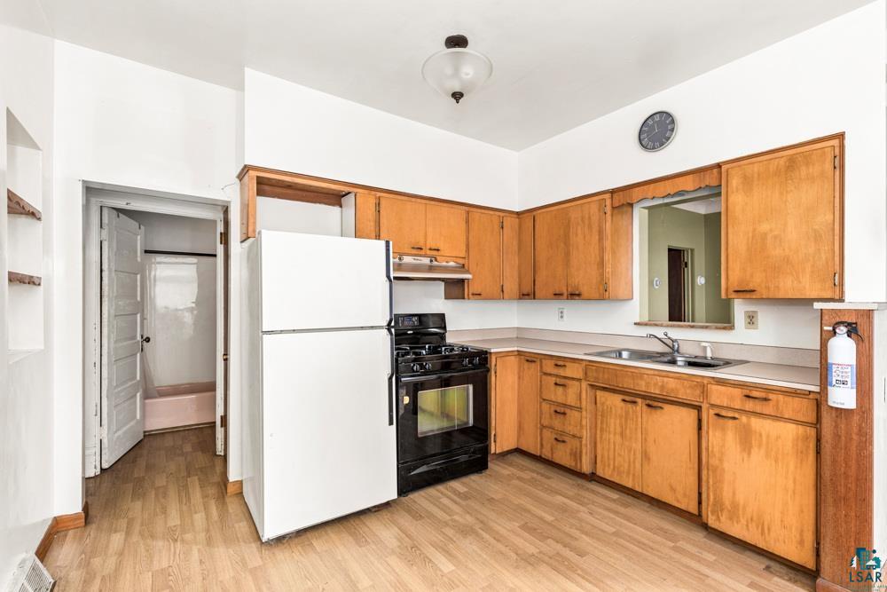 129 3rd Avenue Two Harbors, MN 55616 - Photo 18 of 44