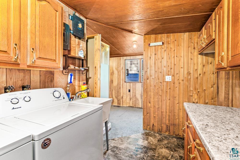 129 3rd Avenue Two Harbors, MN 55616 - Photo 25 of 44