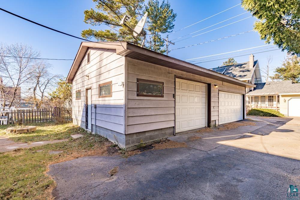 129 3rd Avenue Two Harbors, MN 55616 - Photo 3 of 44