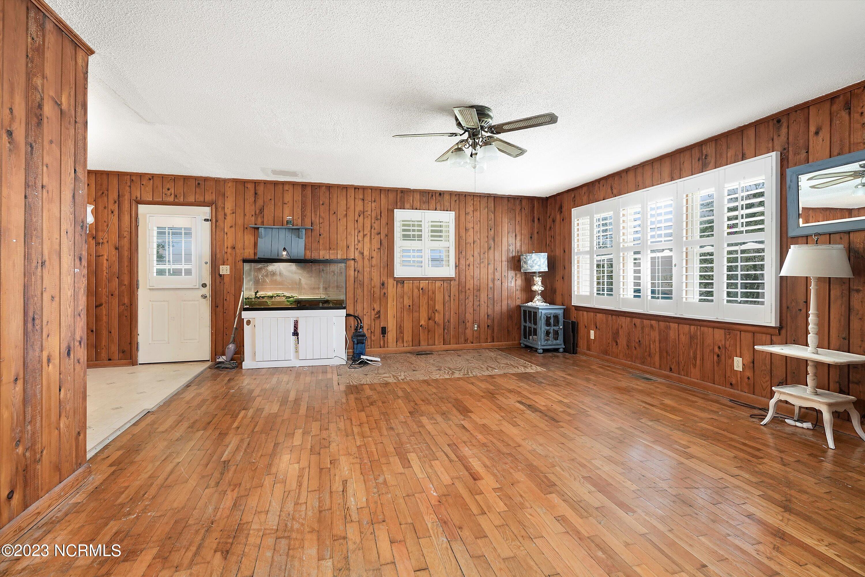 377 Batson Road Hampstead, NC 28443 - Photo 12 of 22 11