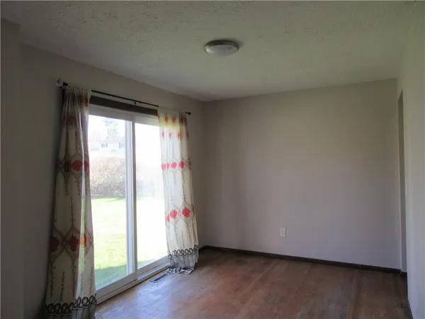 $2,500 | 212 Vollmer Parkway, Henrietta, NY 14623