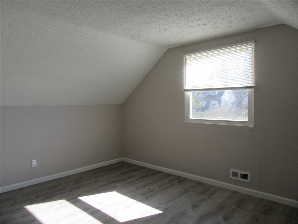 212 Vollmer Parkway Henrietta, NY 14623 - Photo 16 of 21