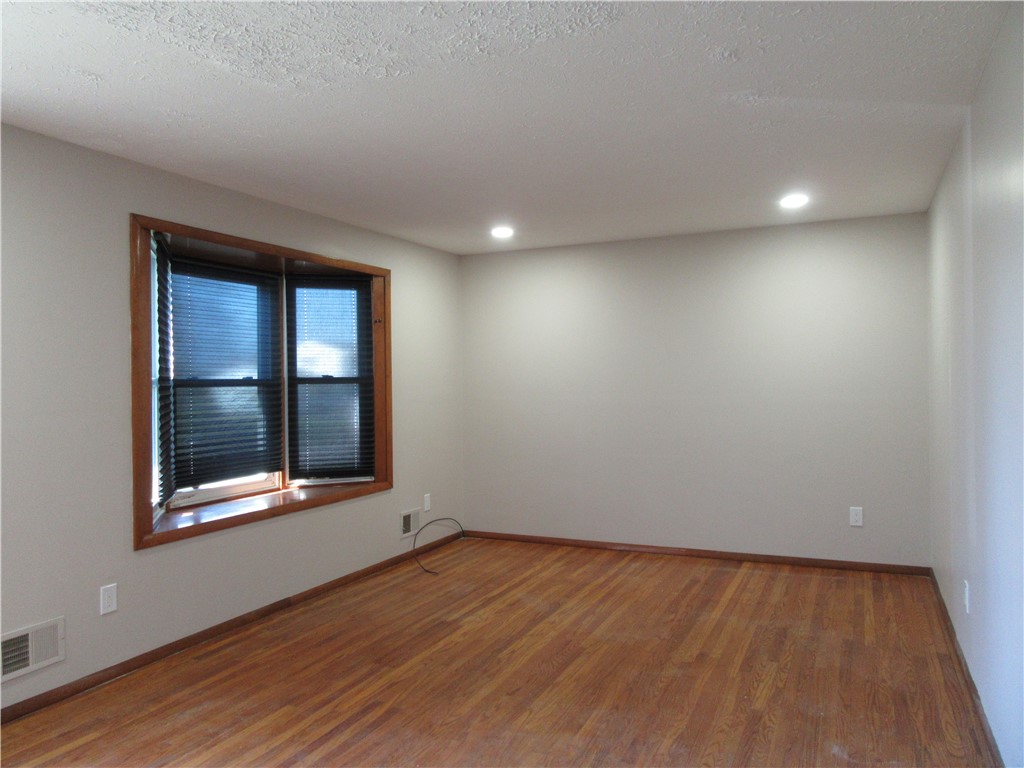 212 Vollmer Parkway Henrietta, NY 14623 - Photo 4 of 21