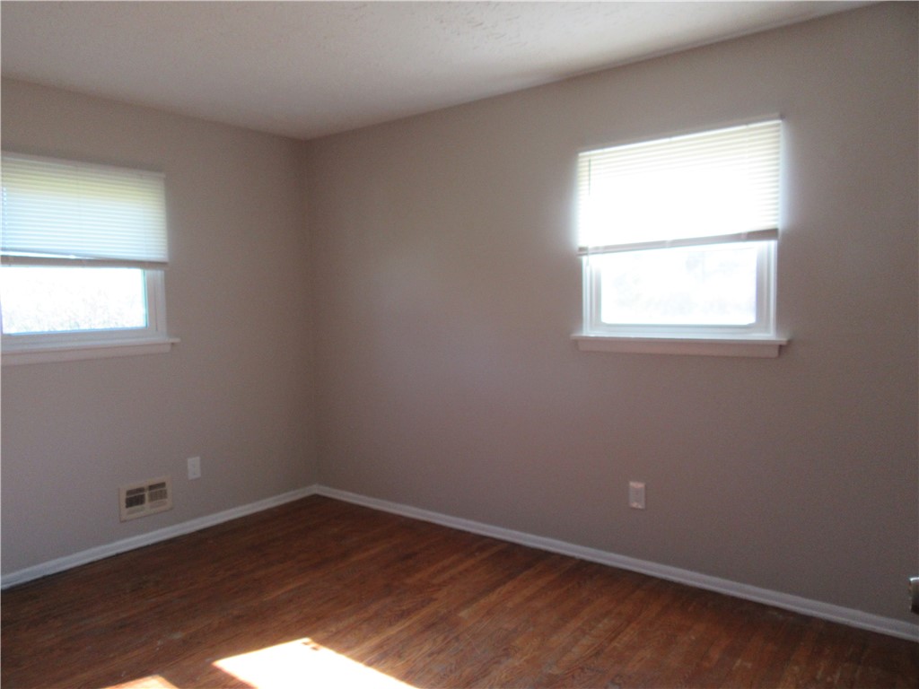 212 Vollmer Parkway Henrietta, NY 14623 - Photo 9 of 21