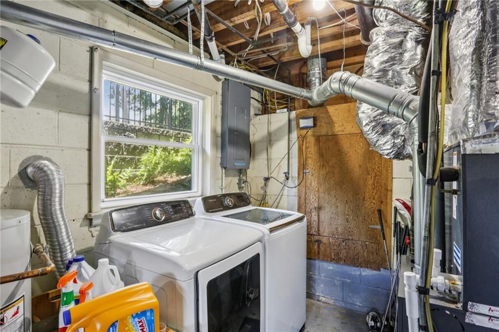 2740 Frontier Trail Atlanta, GA 30341 - Photo 29 of 29 a utility room with a sink and washing machine