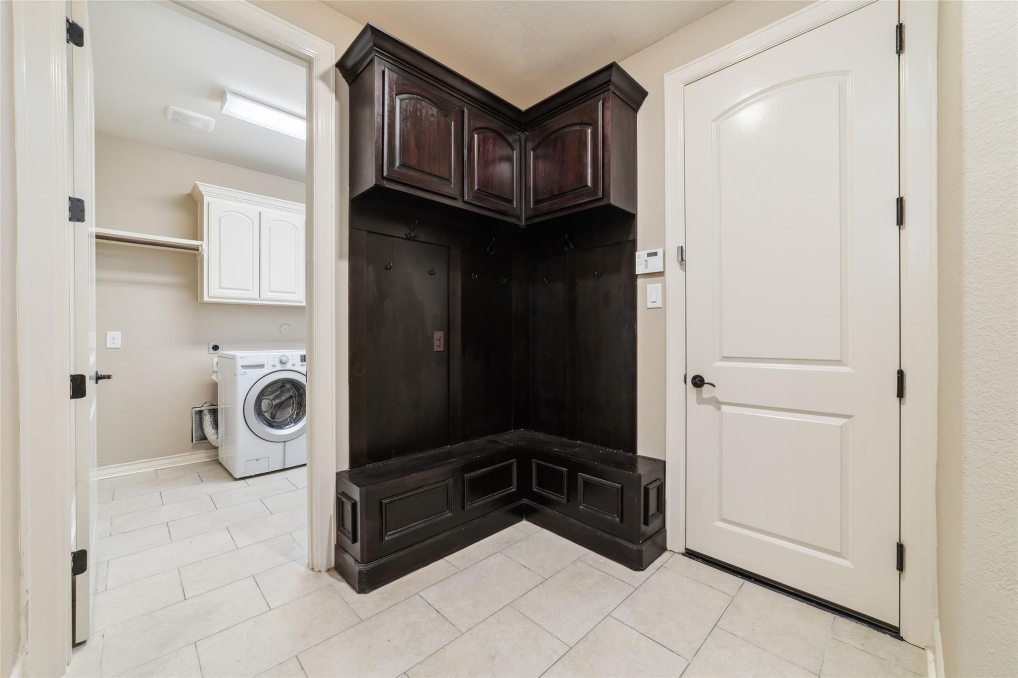 19022 Santa Elena Canyon Court Spring, TX 77388 - Photo 27 of 38 a view of cabinets