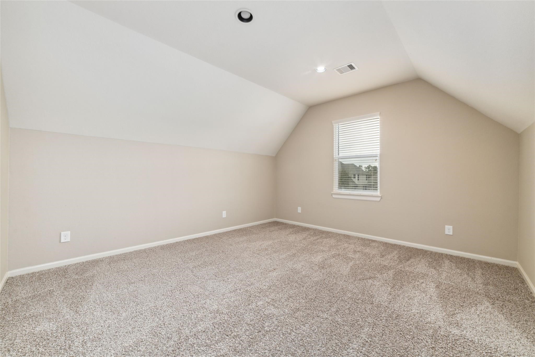 19022 Santa Elena Canyon Court Spring, TX 77388 - Photo 31 of 38 an empty room with a window