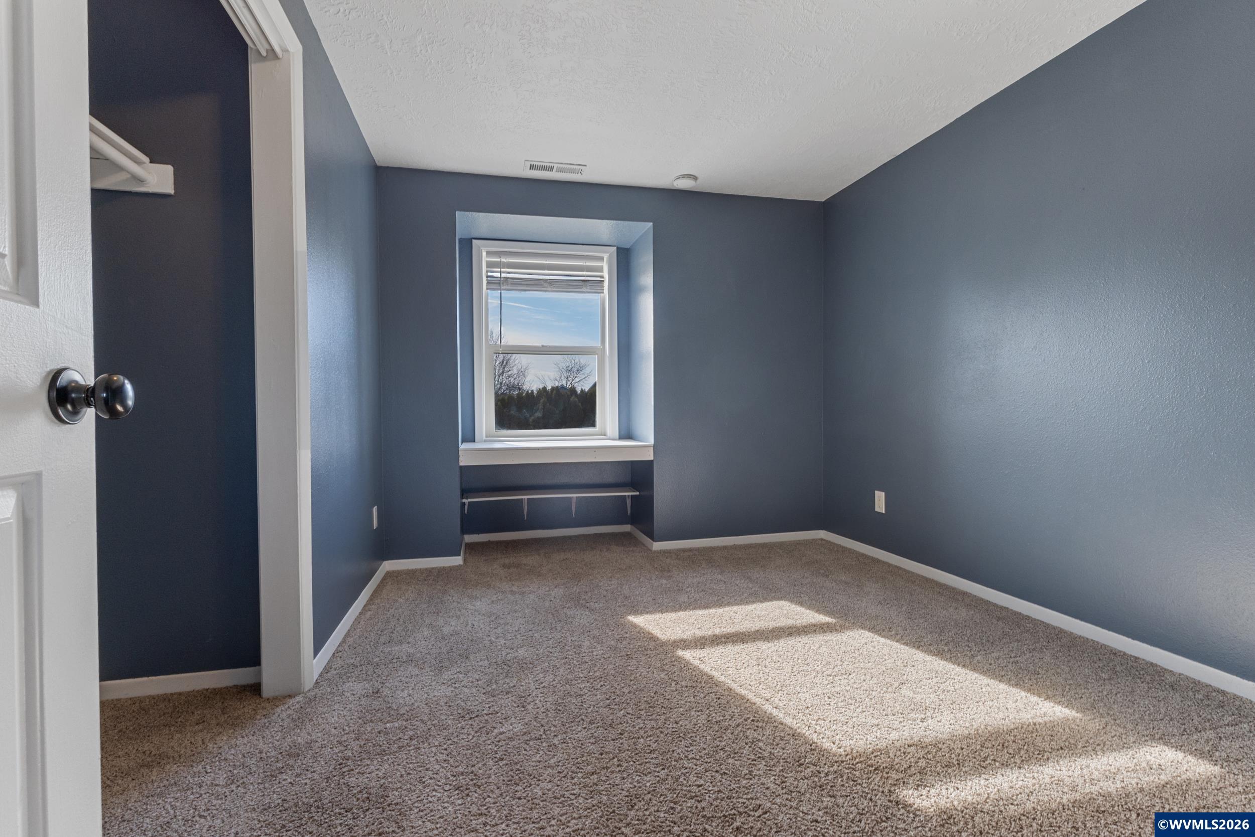 545 Northeast Overlook Way Sublimity, OR 97385 - Photo 18 of 47