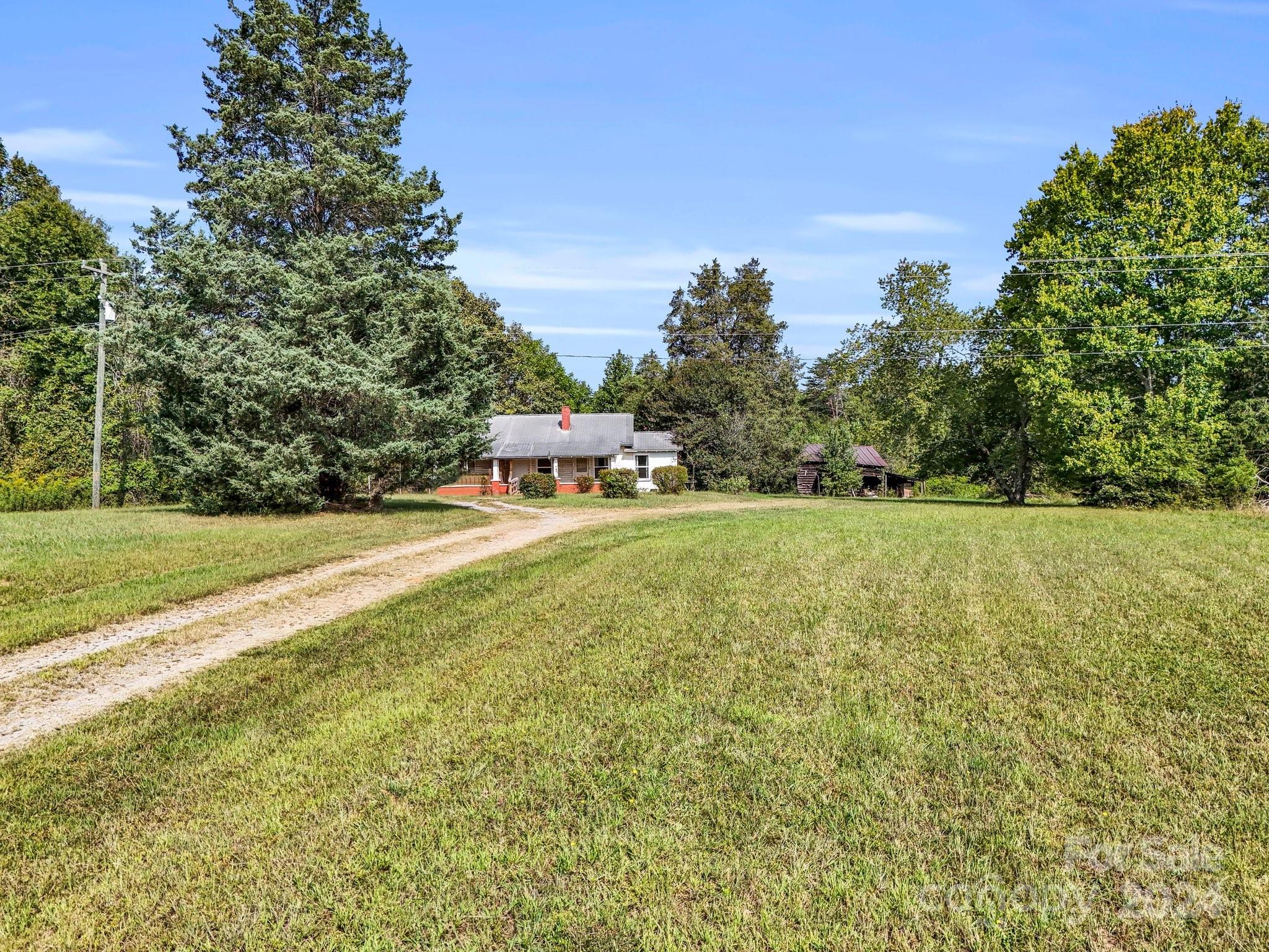 605 Hollis Road Ellenboro, NC 28040 - Photo 2 of 31