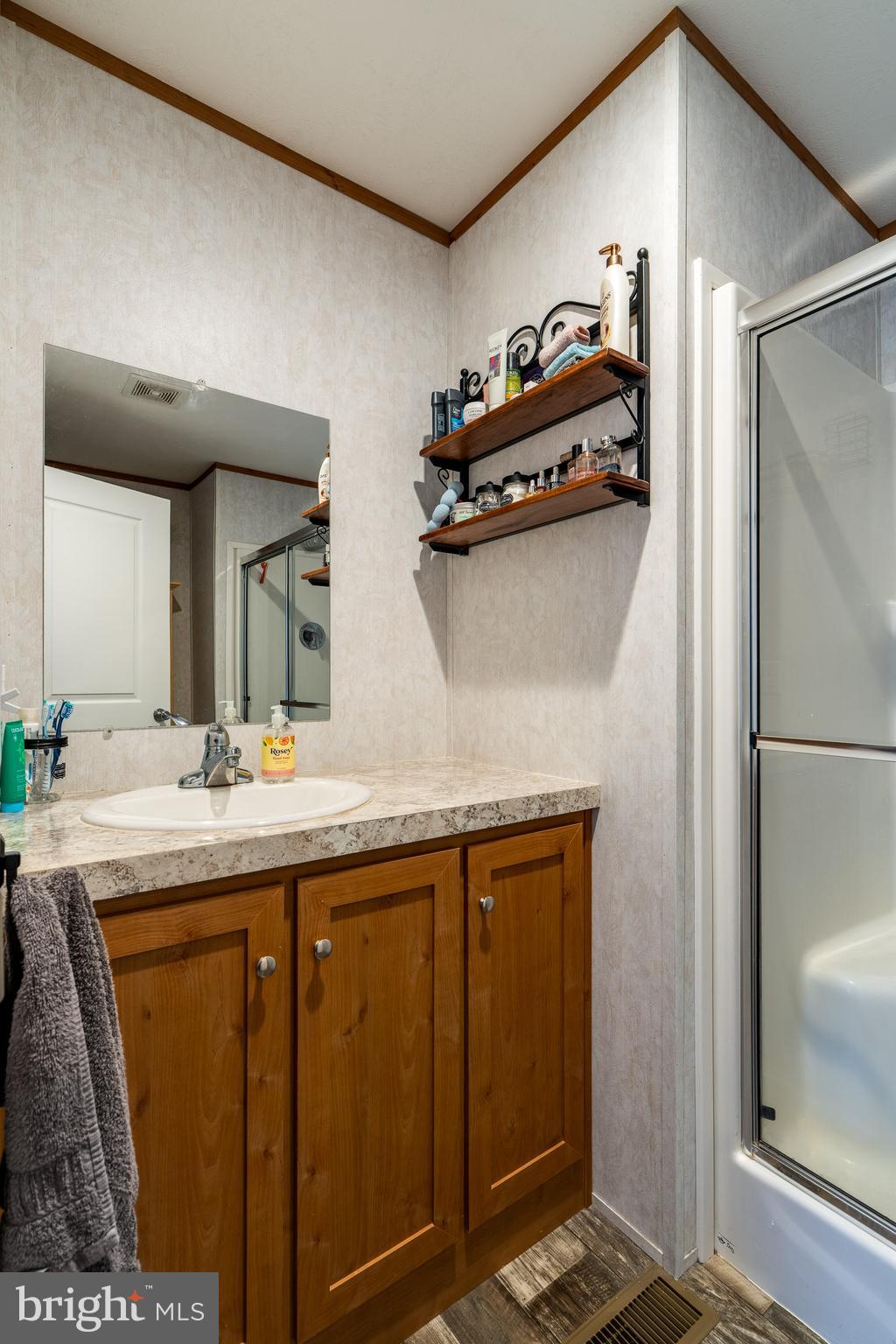 315 Sproul Road Kirkwood, PA 17536 - Photo 25 of 35 Main Bath View