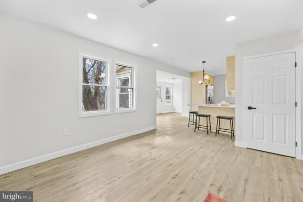 $423,900 | 1033 Sunnyside Drive, Winchester, VA 22603