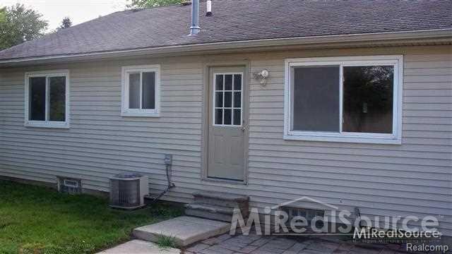 49511 Fuller Road Chesterfield, MI 48051 - Photo 4 of 5