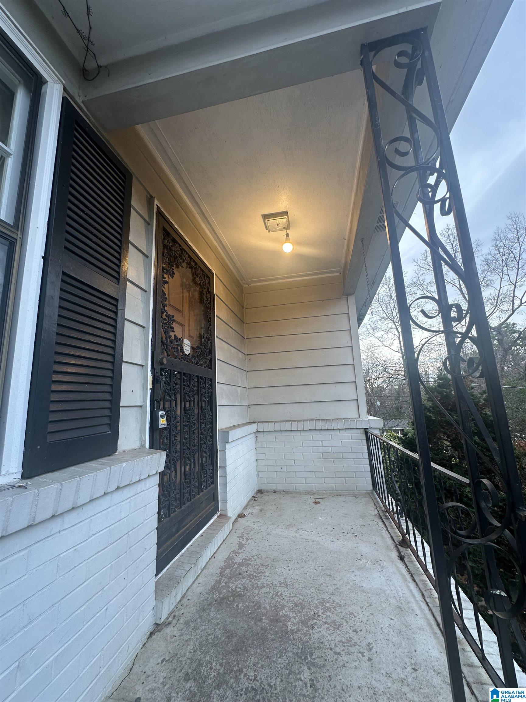 2433 4th Street Northwest Birmingham, AL 35215 - Photo 5 of 7