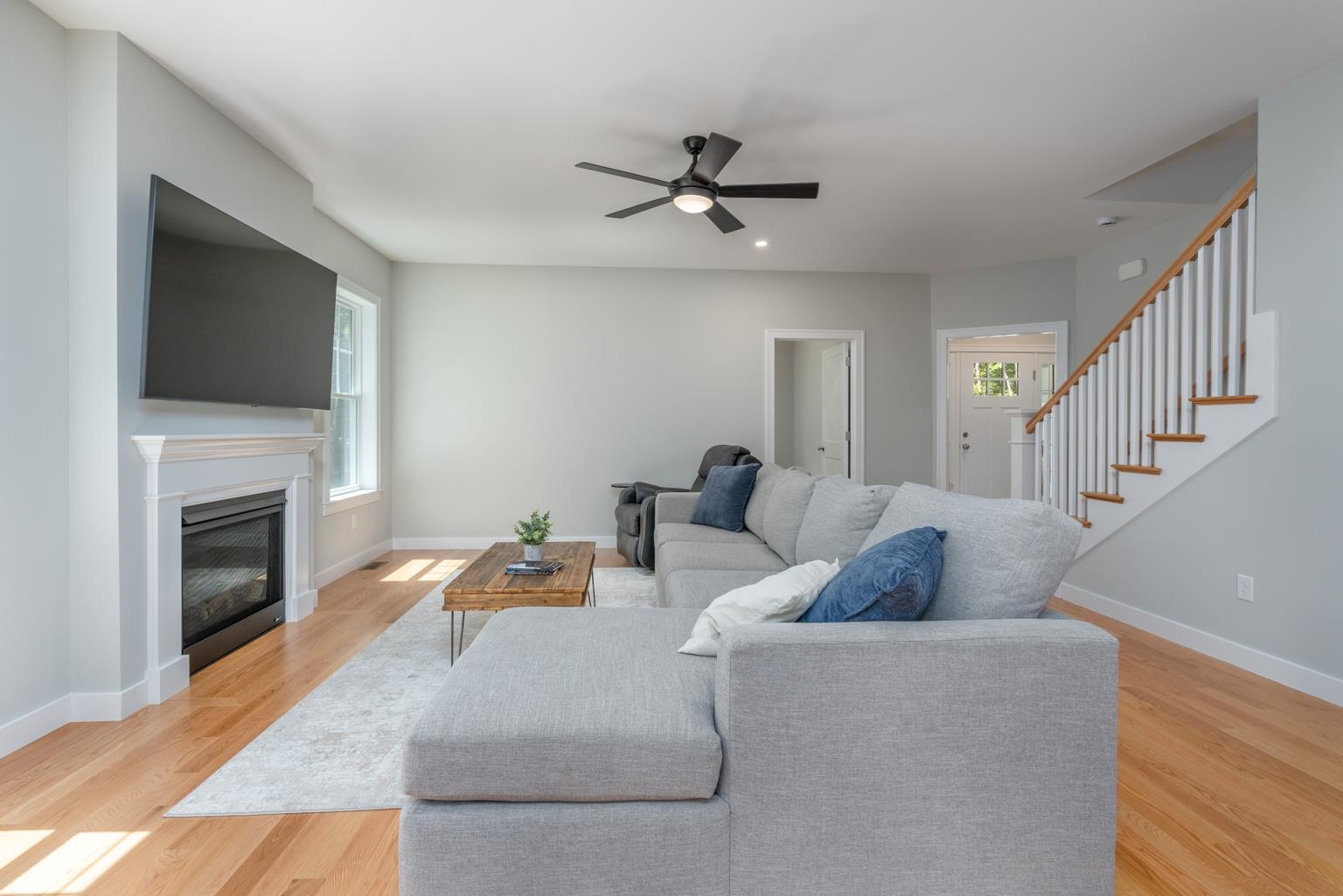 105 Stevens Hill Road Nottingham, NH 03290 - Photo 5 of 39