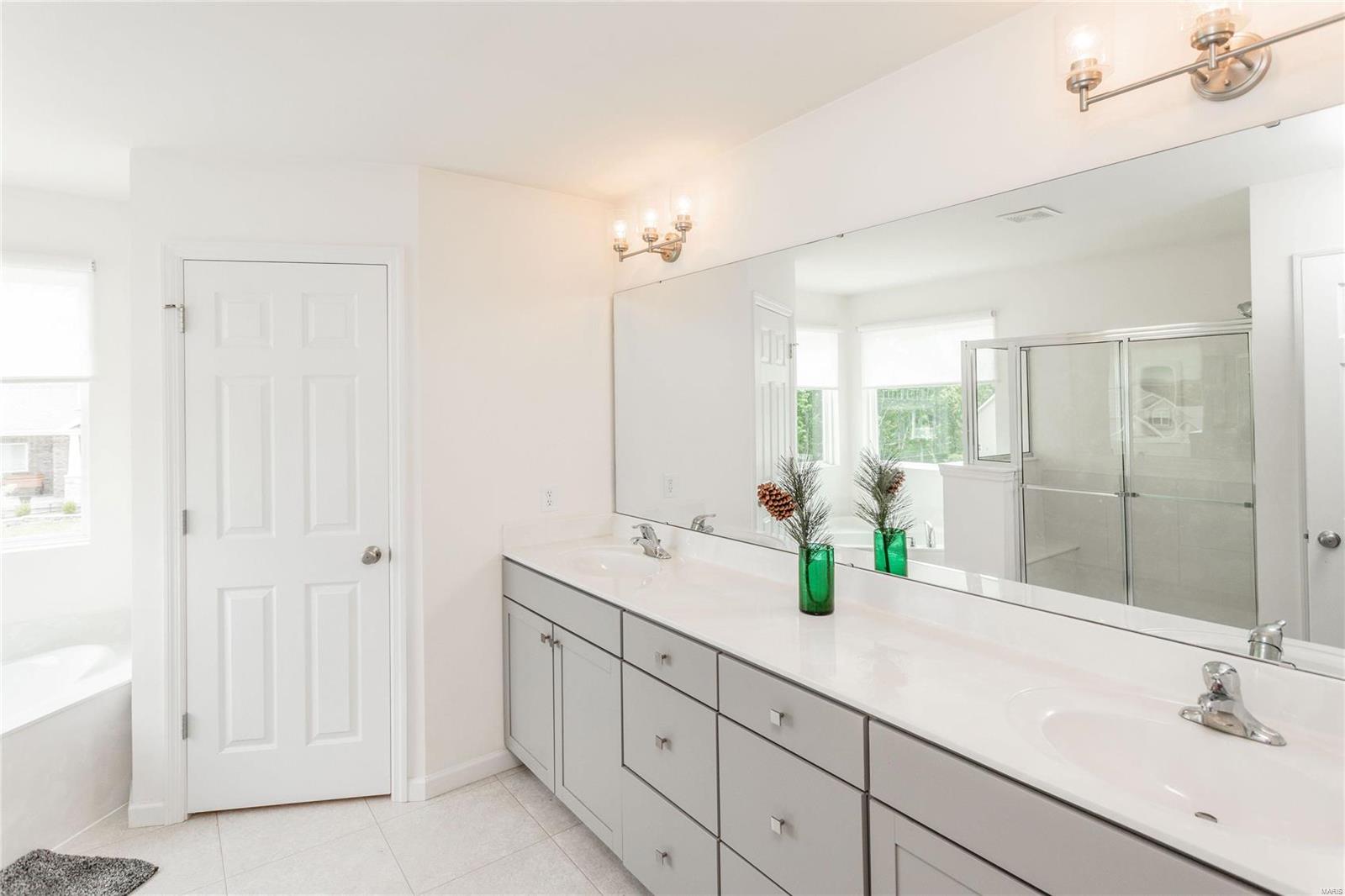 154 Keystone Ridge Drive O'Fallon, MO 63366 - Photo 13 of 37 Gallery Image 13