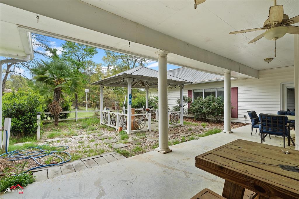 15280 Wynn School Road Hosston, LA 71043 - Photo 30 of 38 a house view with a seating space