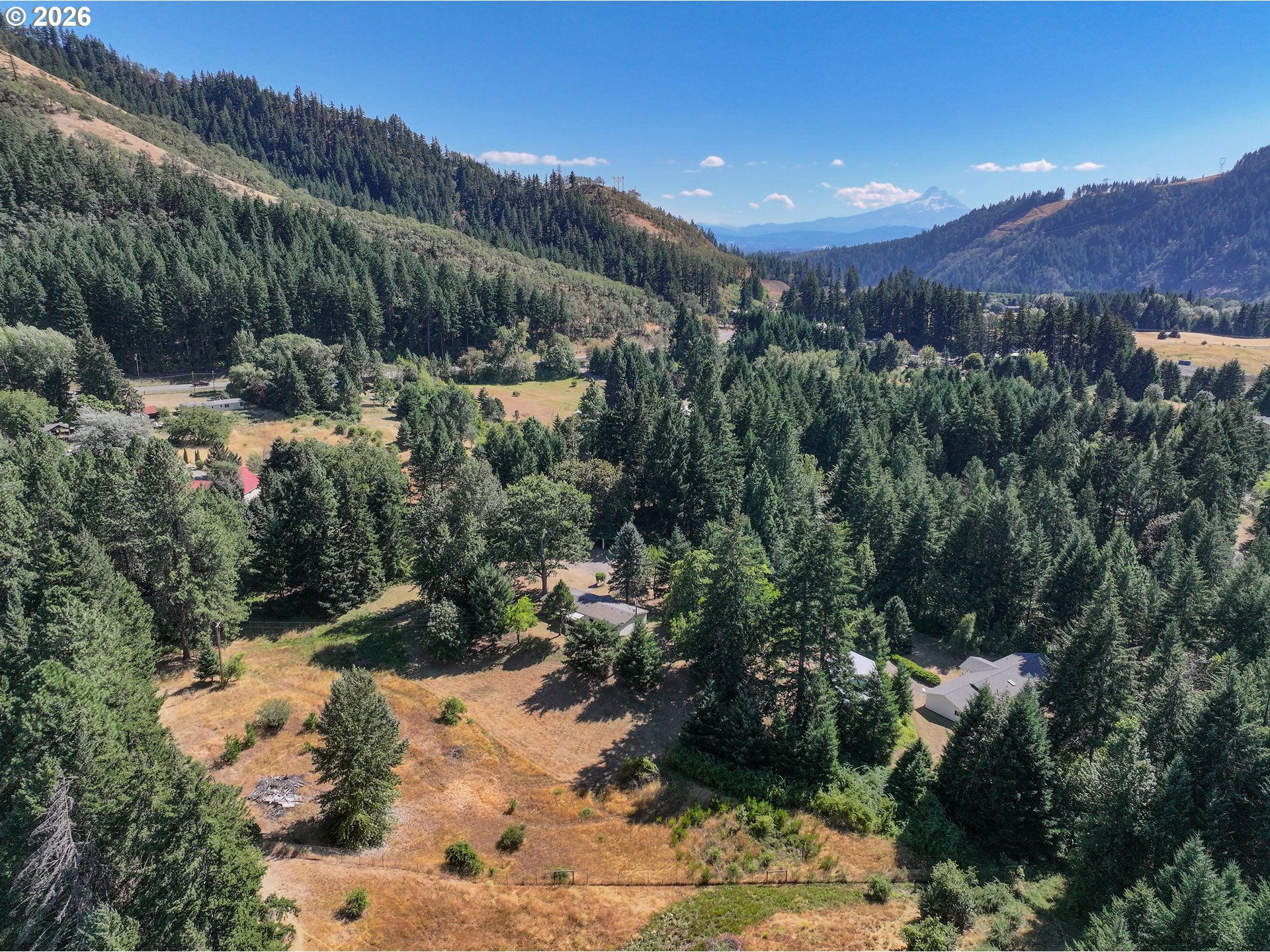 11 Graves Road White Salmon, WA 98672 - Photo 1 of 48 Gallery Image 1
