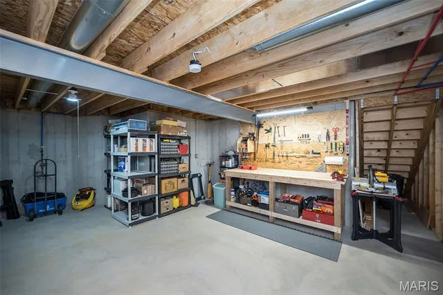 $369,900 | 141 Bogey Boulevard, Arnold, MO 63010