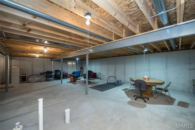 $369,900 | 141 Bogey Boulevard, Arnold, MO 63010