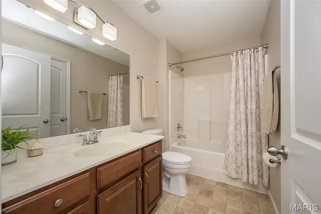 $369,900 | 141 Bogey Boulevard, Arnold, MO 63010