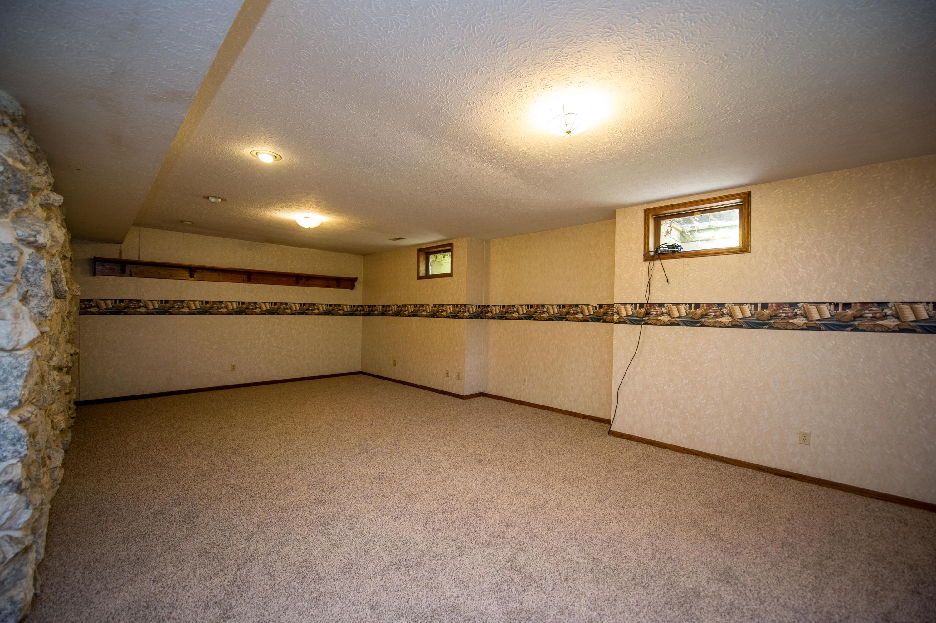 64068 County Home Road Salesville, OH 43778 - Photo 35 of 48