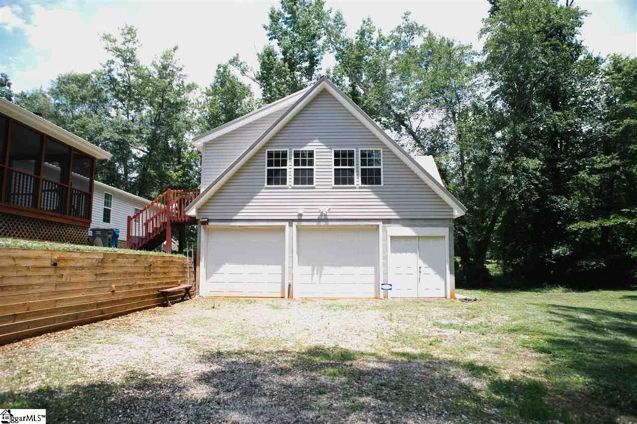 329 Reedy Fork Road Greenville, SC 29605 - Photo 4 of 31