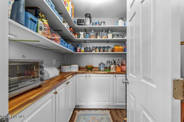 $2,500 | 912 Morganser Drive, Swansboro, NC 28584