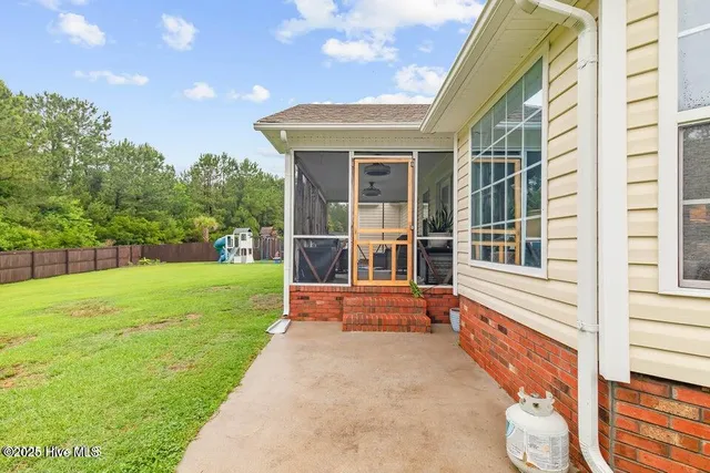 $2,500 | 912 Morganser Drive, Swansboro, NC 28584