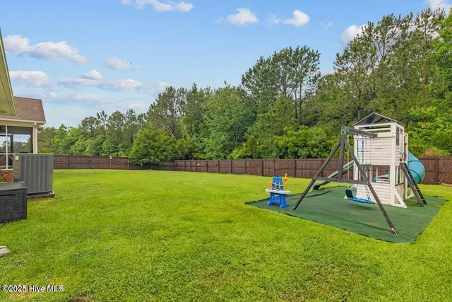 $2,500 | 912 Morganser Drive, Swansboro, NC 28584