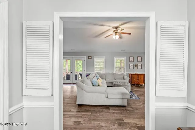 $2,500 | 912 Morganser Drive, Swansboro, NC 28584