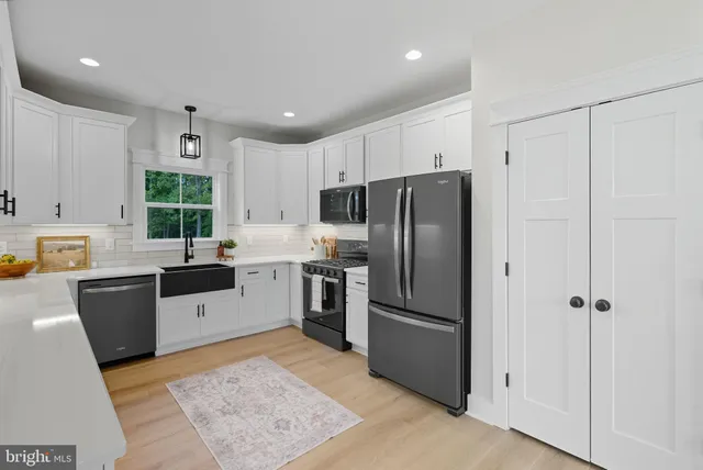 $749,000 | 195 Promise Lane, Bumpass, VA 23024