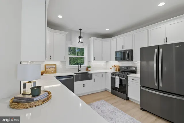 $749,000 | 195 Promise Lane, Bumpass, VA 23024