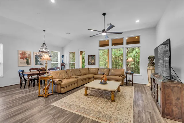 $389,000 | 2012 Elkington Circle, Conroe, TX 77304