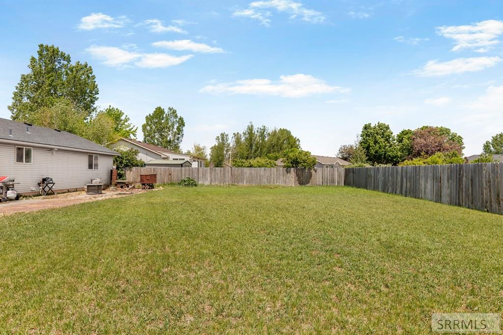 1409 Ridgewood Drive Ammon, ID 83406 - Photo 41 of 55