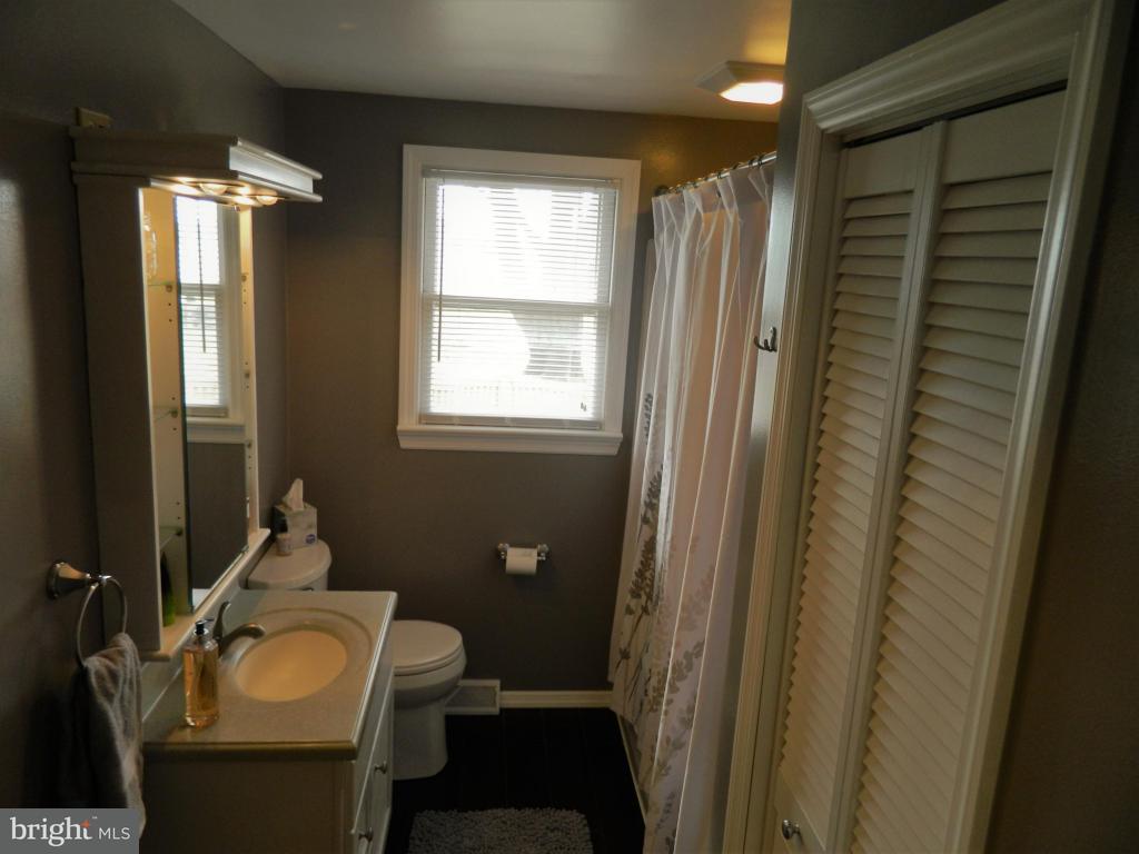 1310 Graystone Road Manheim, PA 17545 - Photo 14 of 41