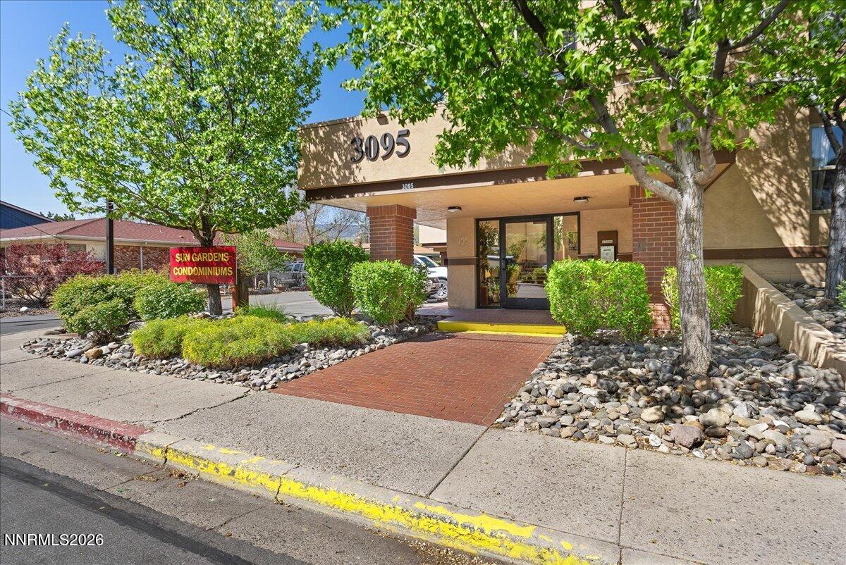04-3095 Lakeside Dr Unit 103 Reno NV 895