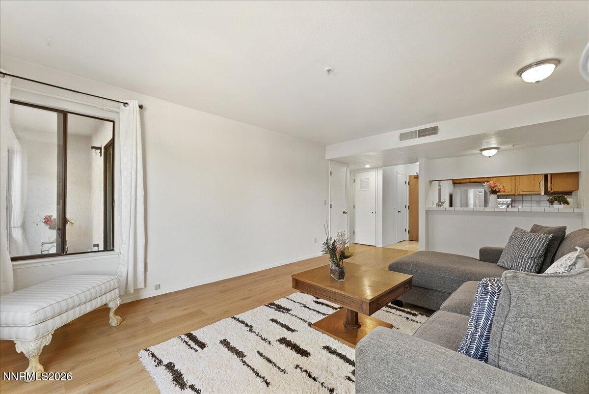 3095 Lakeside Drive, Unit 103 Reno, NV 89509 - Photo 8 of 40 14-3095 Lakeside Dr Unit 103 Reno NV 895