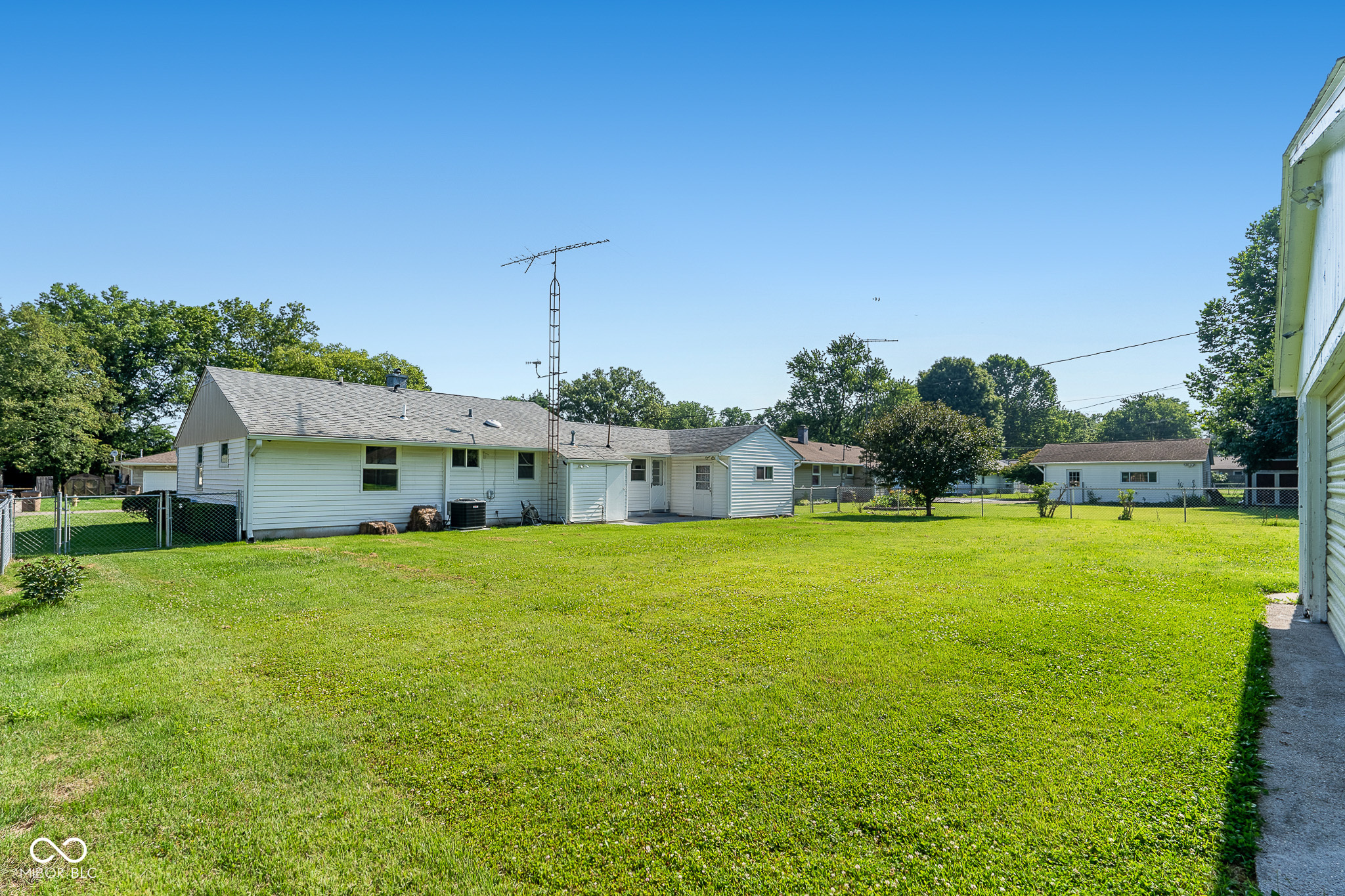 3117 31st Street Columbus, IN 47203 - Photo 27 of 34