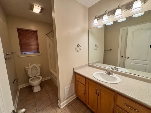 $2,200 | 24 Hardwood Forest Circle, Brunswick, GA 31525