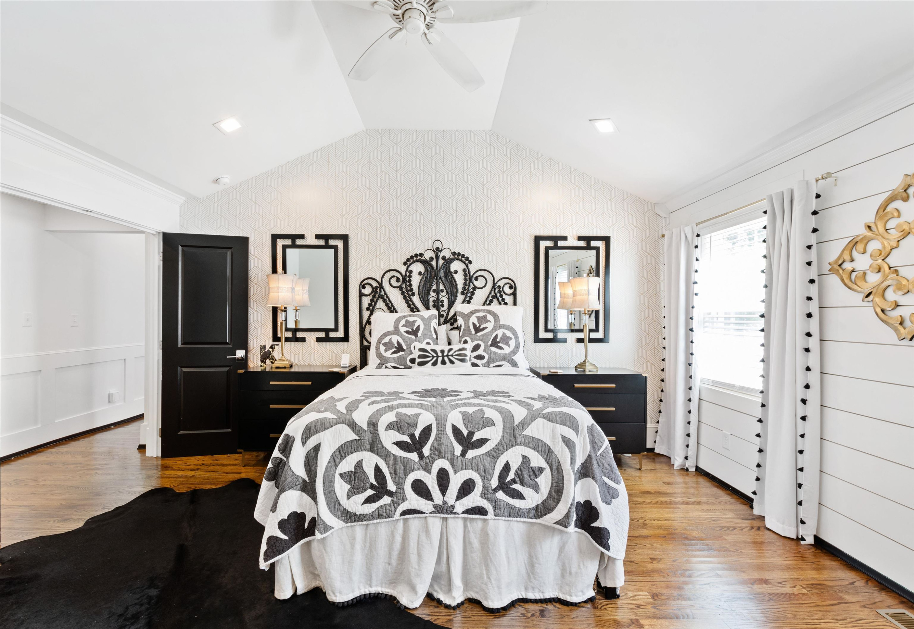1715 Center Road Raleigh, NC 27608 - Photo 4 of 34 Photo 4