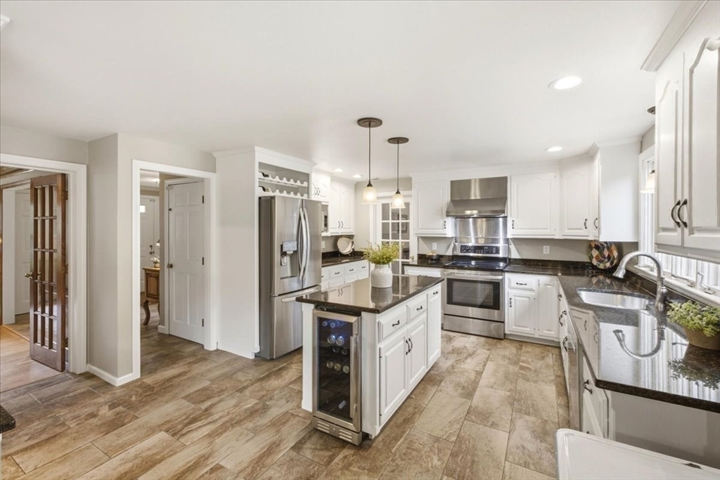 36 Wagon Road Walpole, MA 02081 - Photo 12 of 42